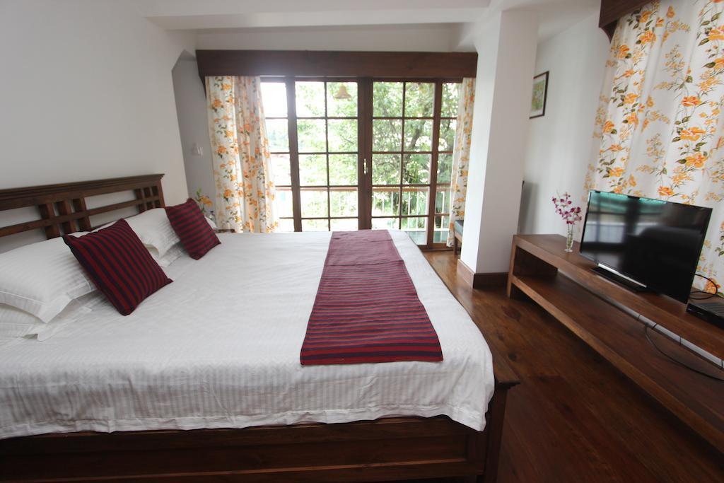 Bed and Breakfast The Pear Tree Шиллонг Экстерьер фото