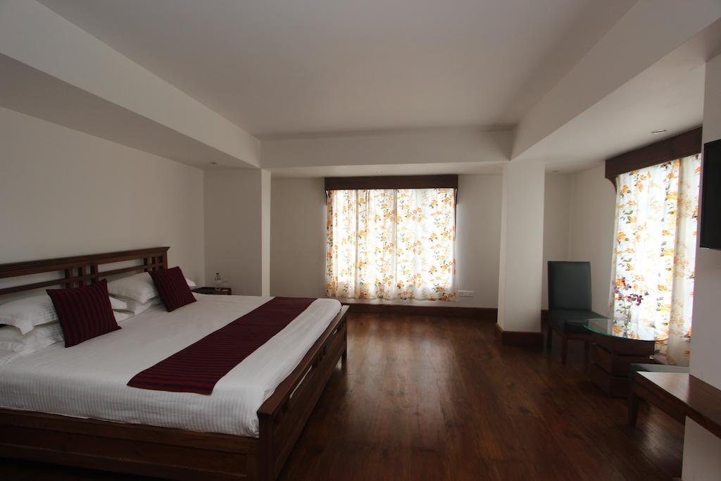 Bed and Breakfast The Pear Tree Шиллонг Экстерьер фото